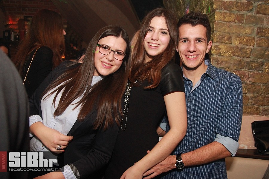 nocni_zivot_harem04012013_SiBhr