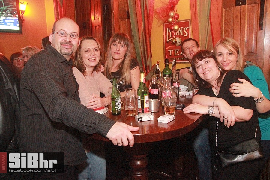 nocni_zivot_OldBridgePub_040120