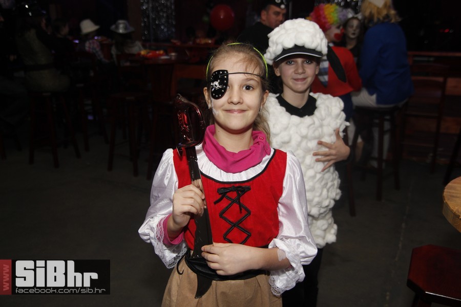 djecji_maskenbal_medium_SiBhr_7