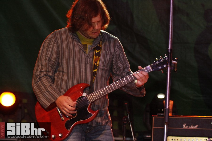 ufo_brkovi_zoran_40 ufo_brkovi_zoran_40