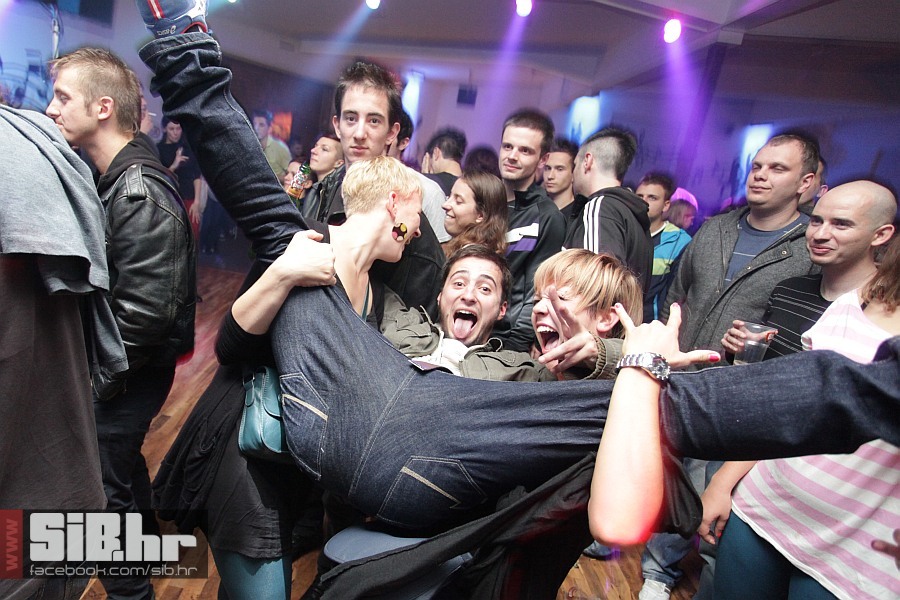 punk_party_10_atheist_rap_13102