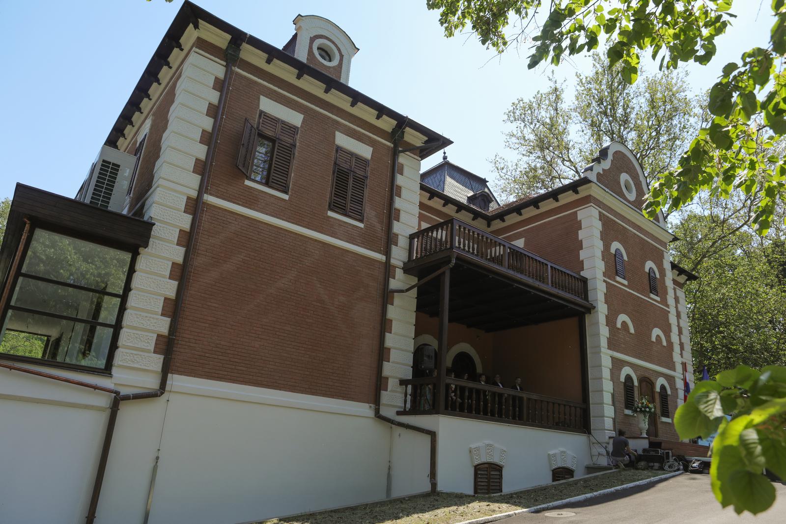 Prezentacijsko–edukacijski centar Tikveš