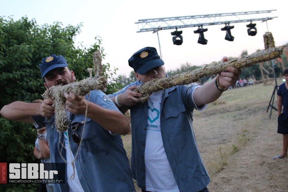 slama_2016_SiBhr_35