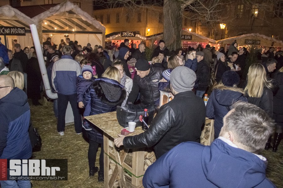 advent_prva_nedjelja_osijek_37