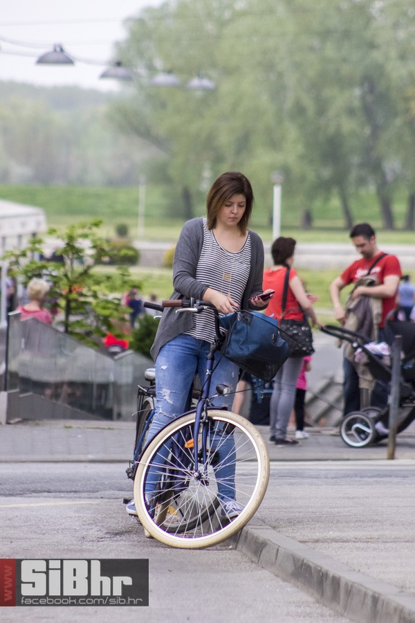 osjecani_u_setnji_gradom_54 osjecani_u_setnji_gradom_54