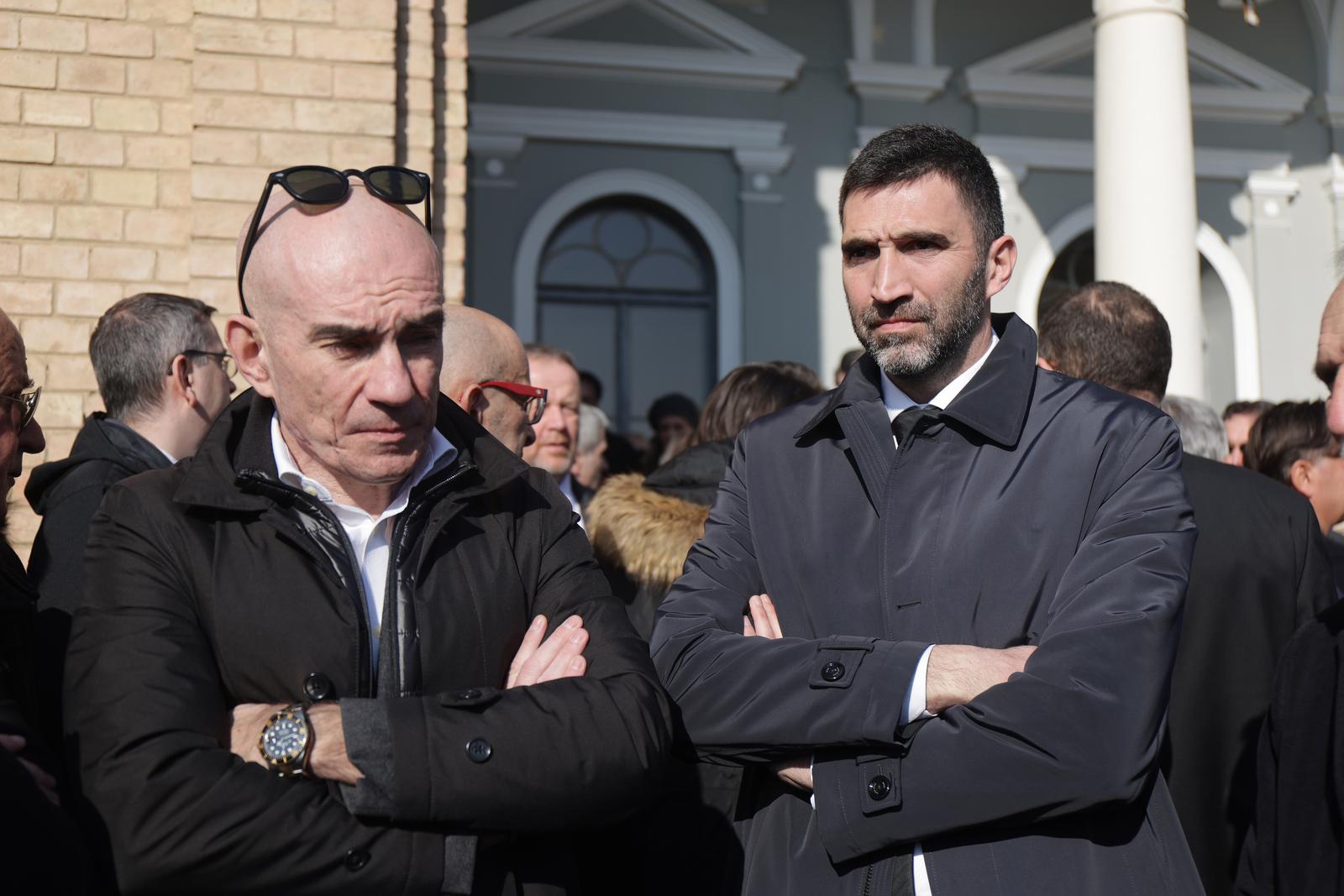 Posljednji ispraćaj Ćire na Mirogoju