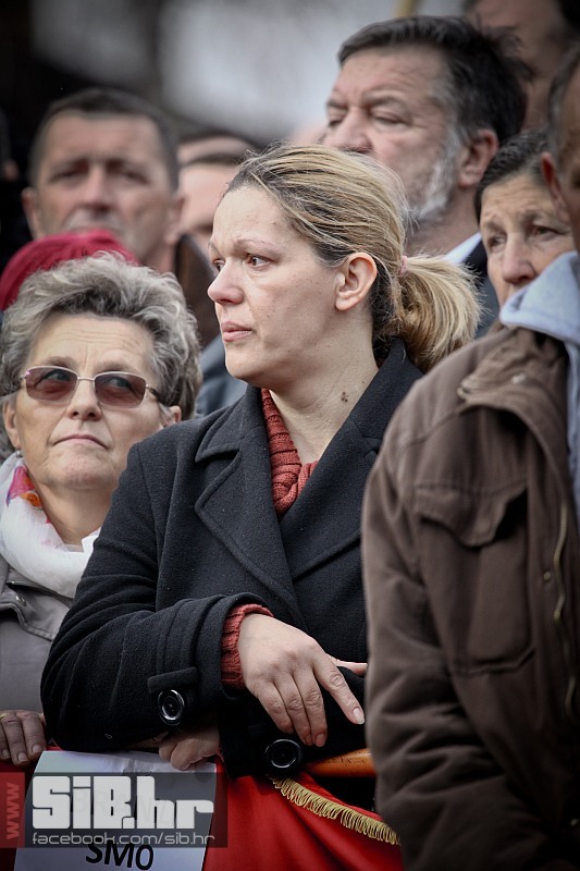 vukovar_prosvjed_protiv_cirilic