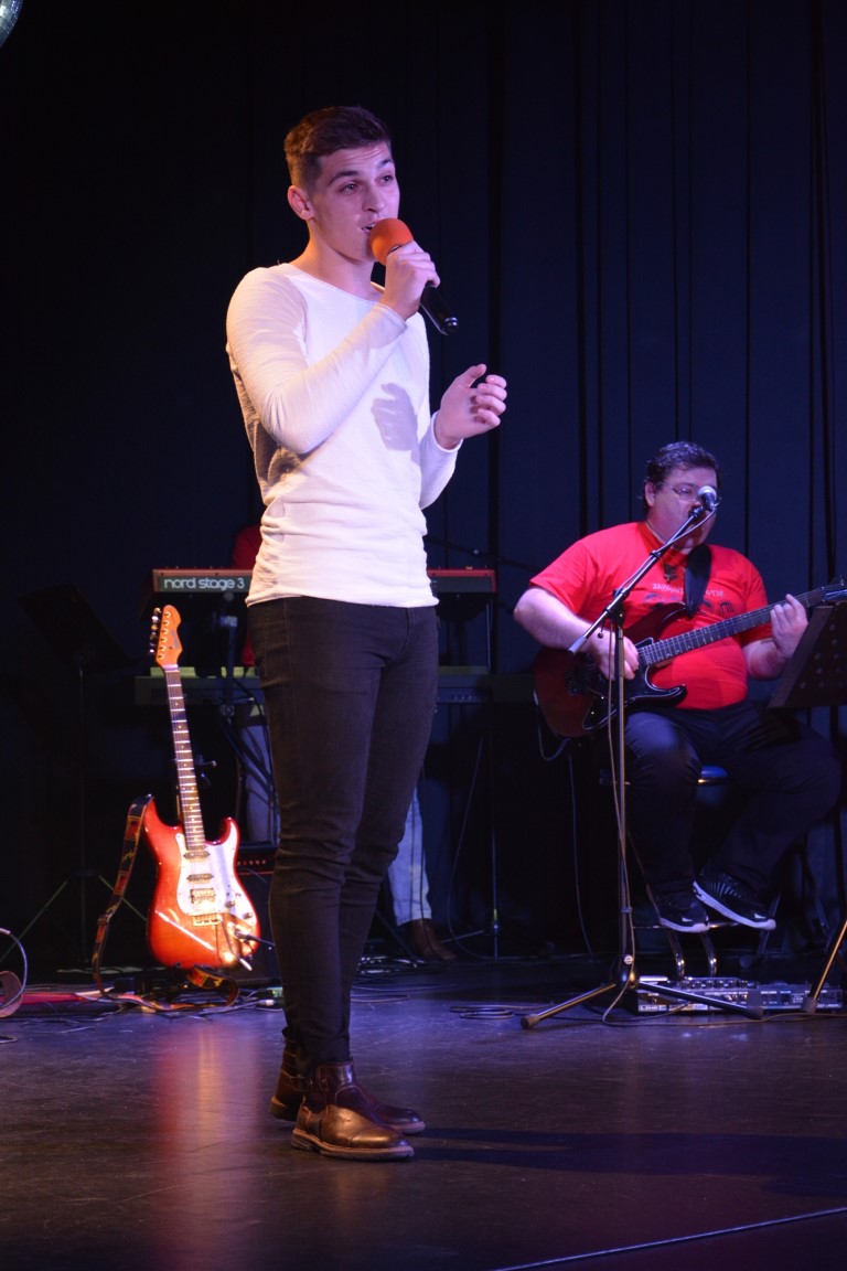 Image 3981215 (auto)
