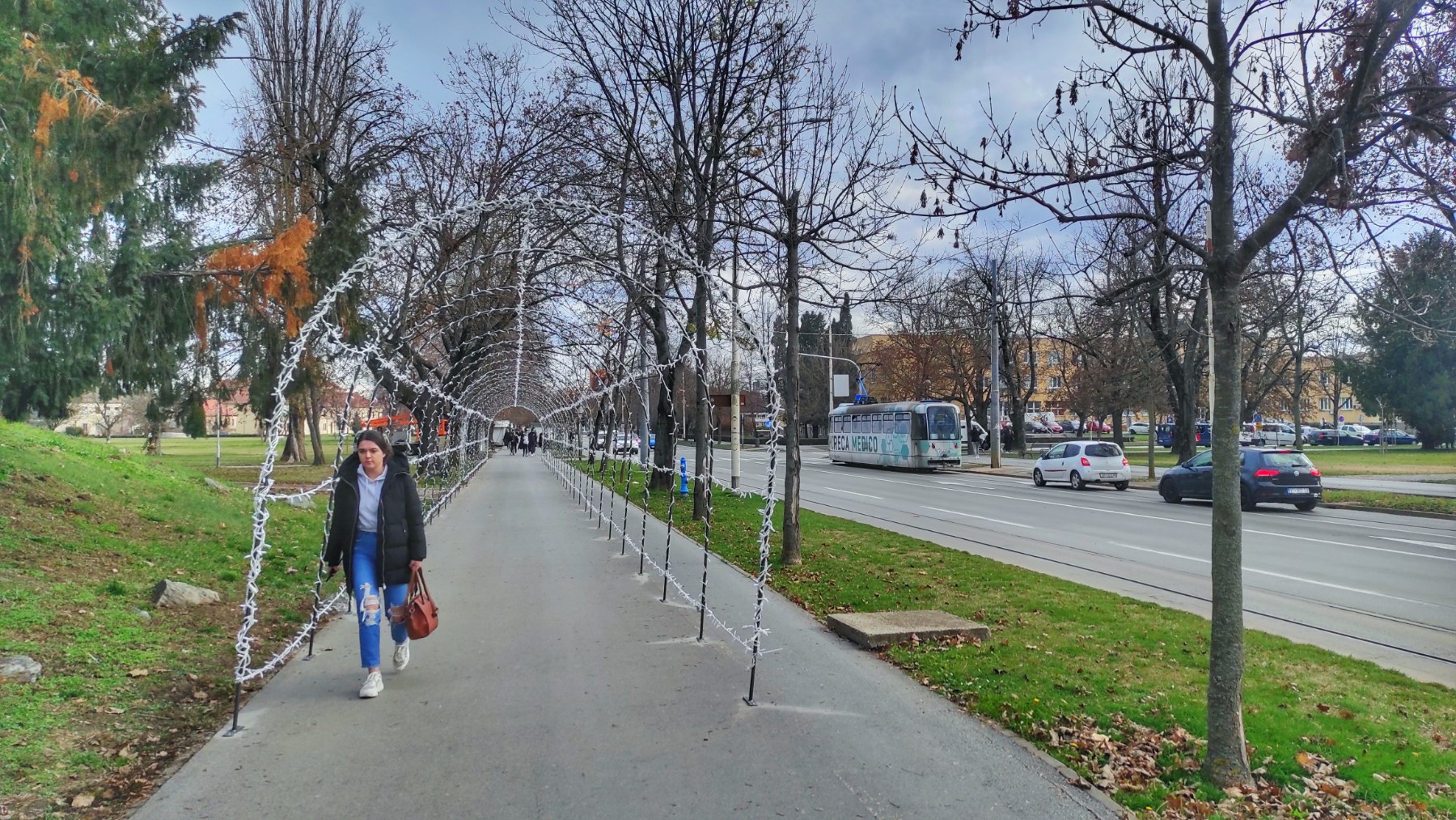 Posljednje pripreme u tijeku, večeras kreće osječko Adventiranje