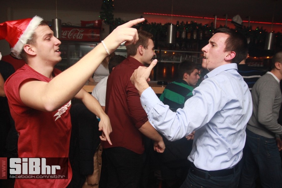 barkaIMG_547125122013 barkaIMG_547125122013