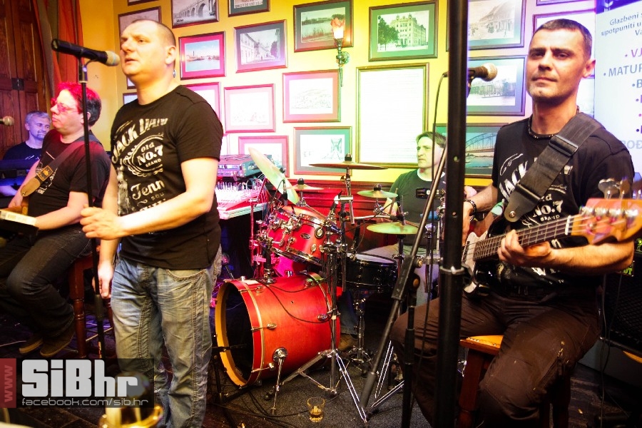 old_bridge_pub_13042013_sibhr_1 old_bridge_pub_13042013_sibhr_1