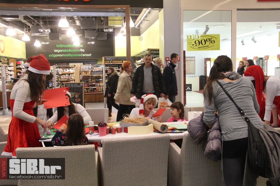 Bozic_AvenueMall_SiBhr_16 Bozic_AvenueMall_SiBhr_16