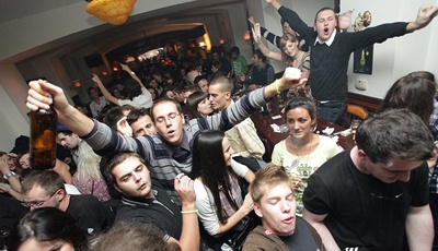 SiBhr_party_400