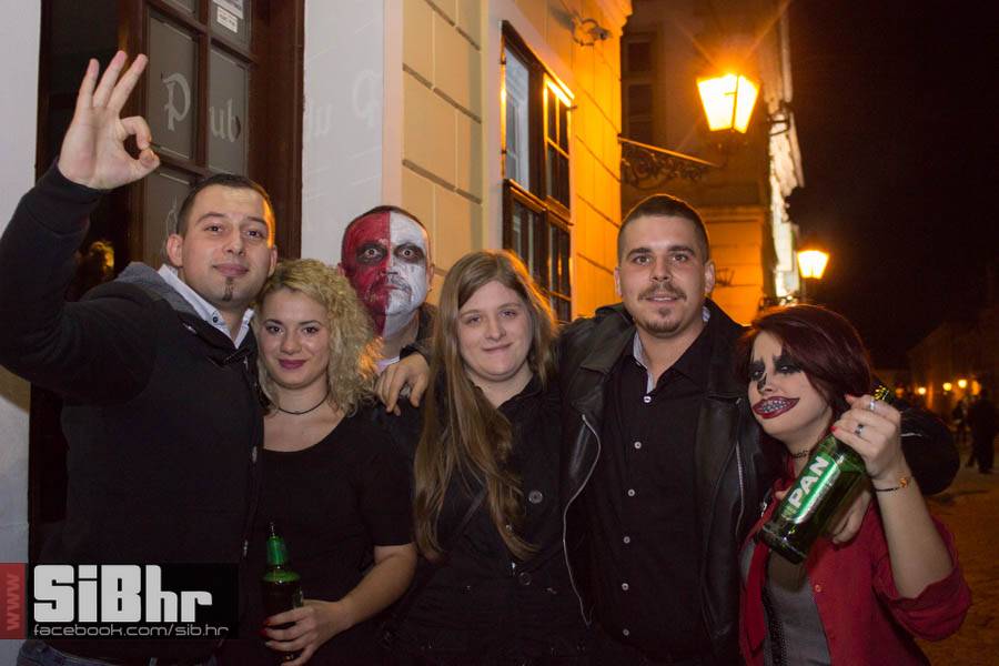 fortpub_halloween_15