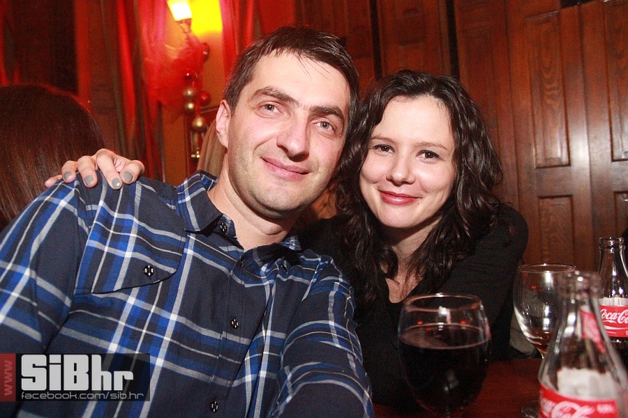 nocni_zivot_OldBridgePub_040120
