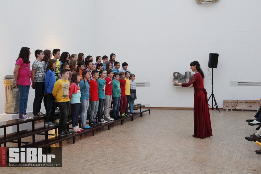 zborovi_skola_franje_kuhaca_SiB