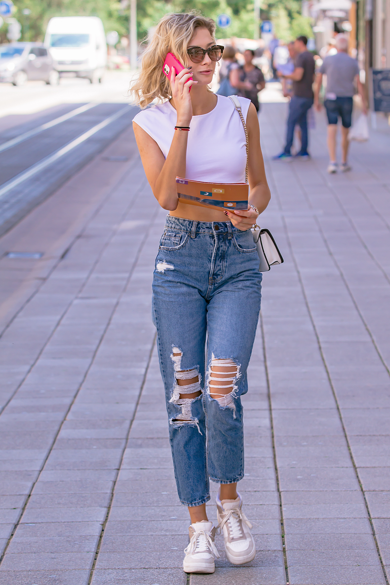 Image 5420434 (auto)