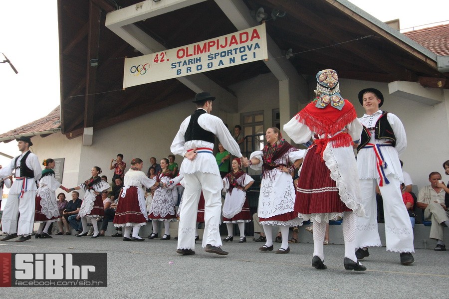 brodjanci_olimpijada_2014_SiBhr