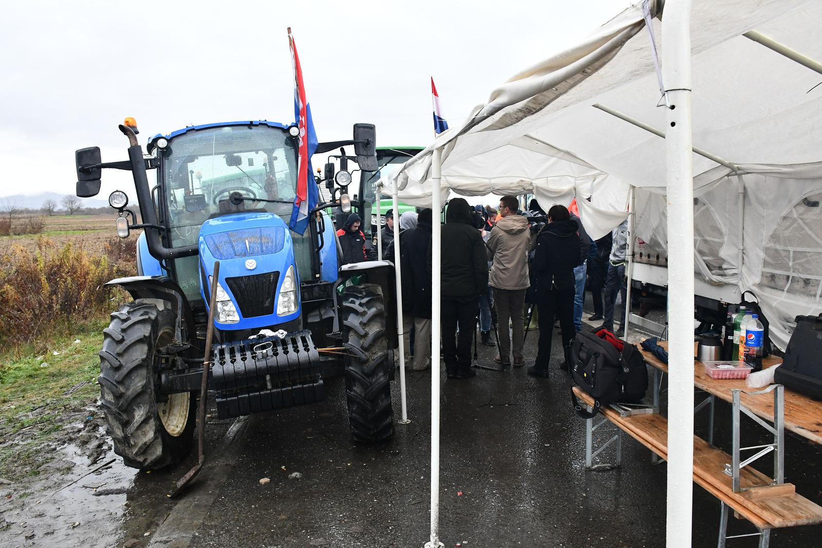 Prosvjedi seljaka na slavonskim cestama