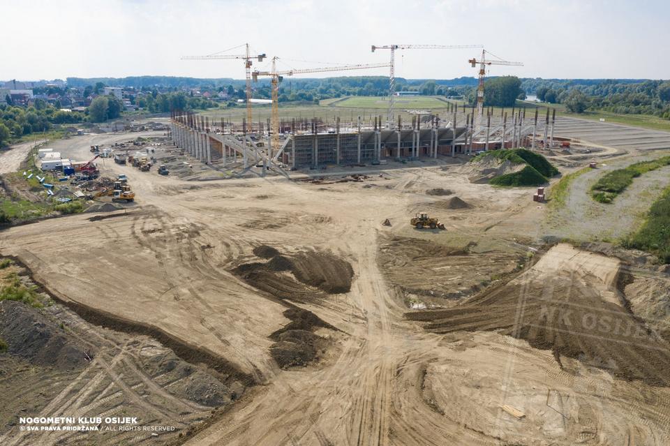 Pogled iz ptičje perspektive na gradilište novog osječkog stadiona