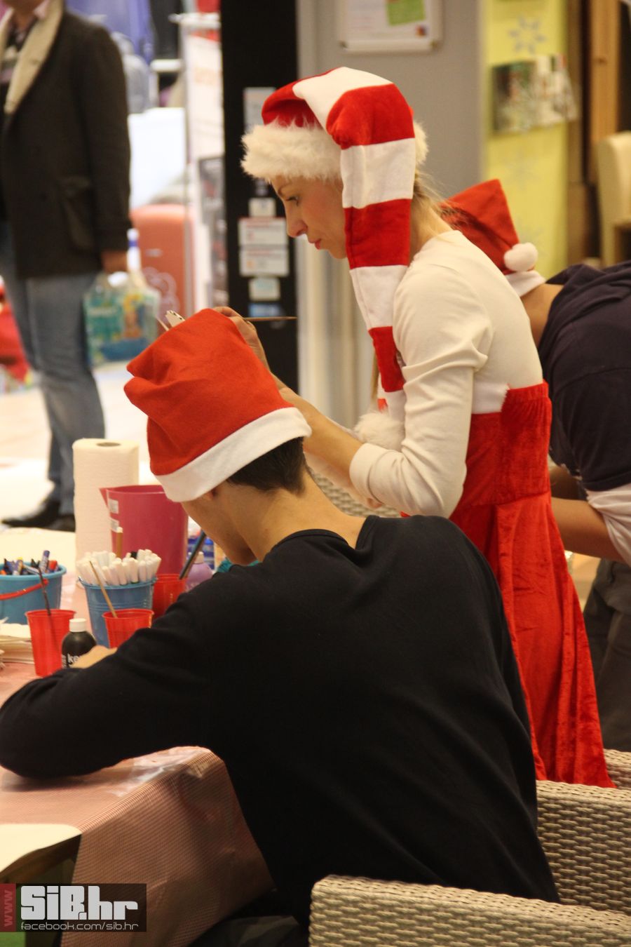 Bozic_AvenueMall_SiBhr_25 Bozic_AvenueMall_SiBhr_25