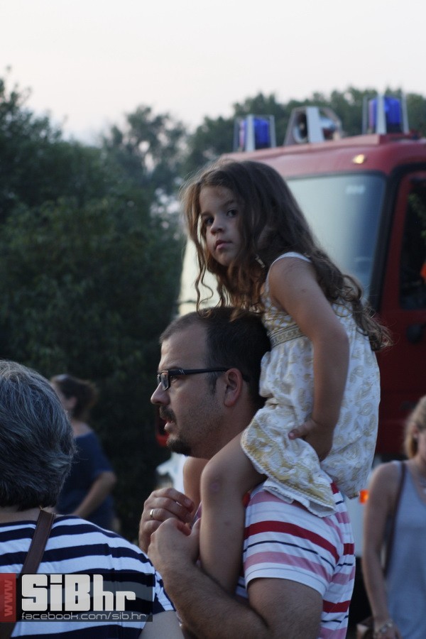 slama_dan_drugi_SiBhr_95 slama_dan_drugi_SiBhr_95