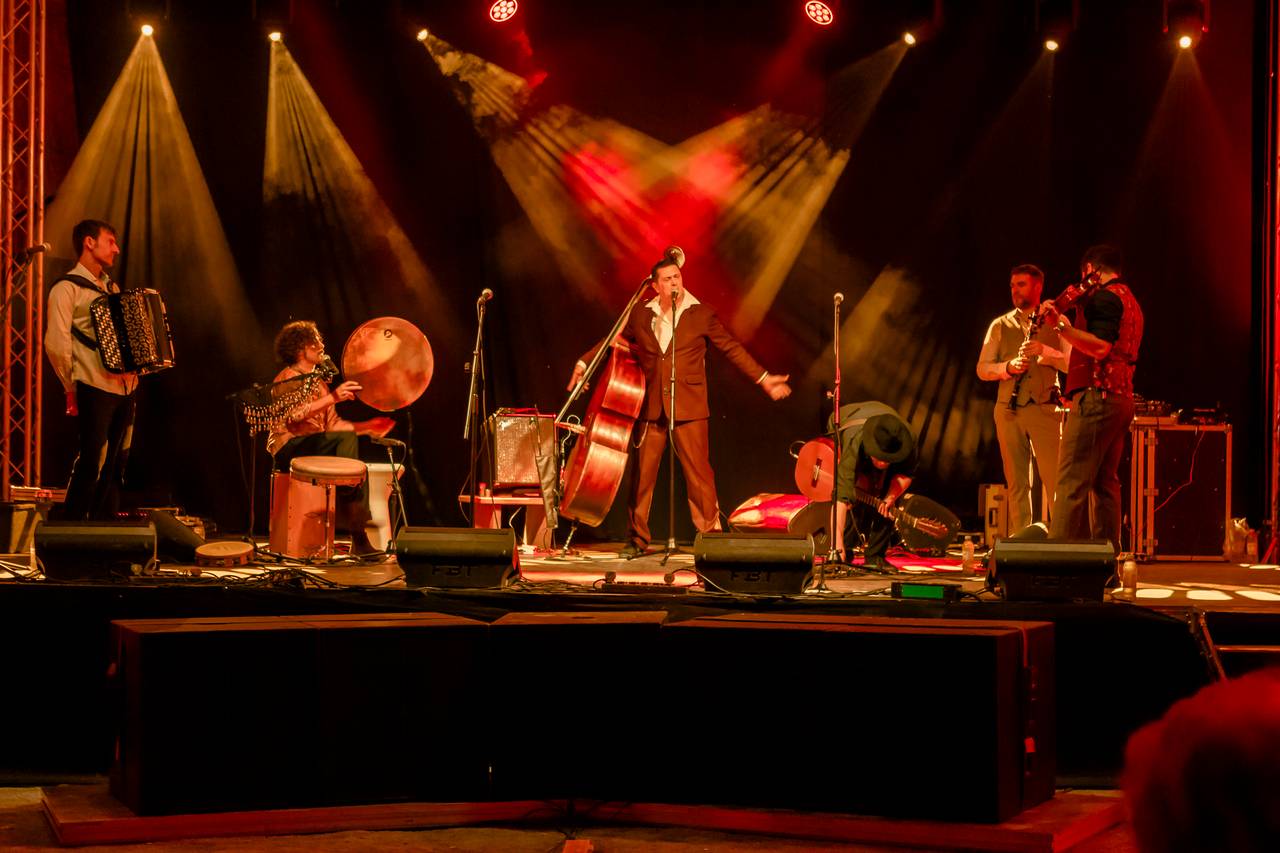 Barcelona Gypsy Balkan Orchestar u Tvrđi