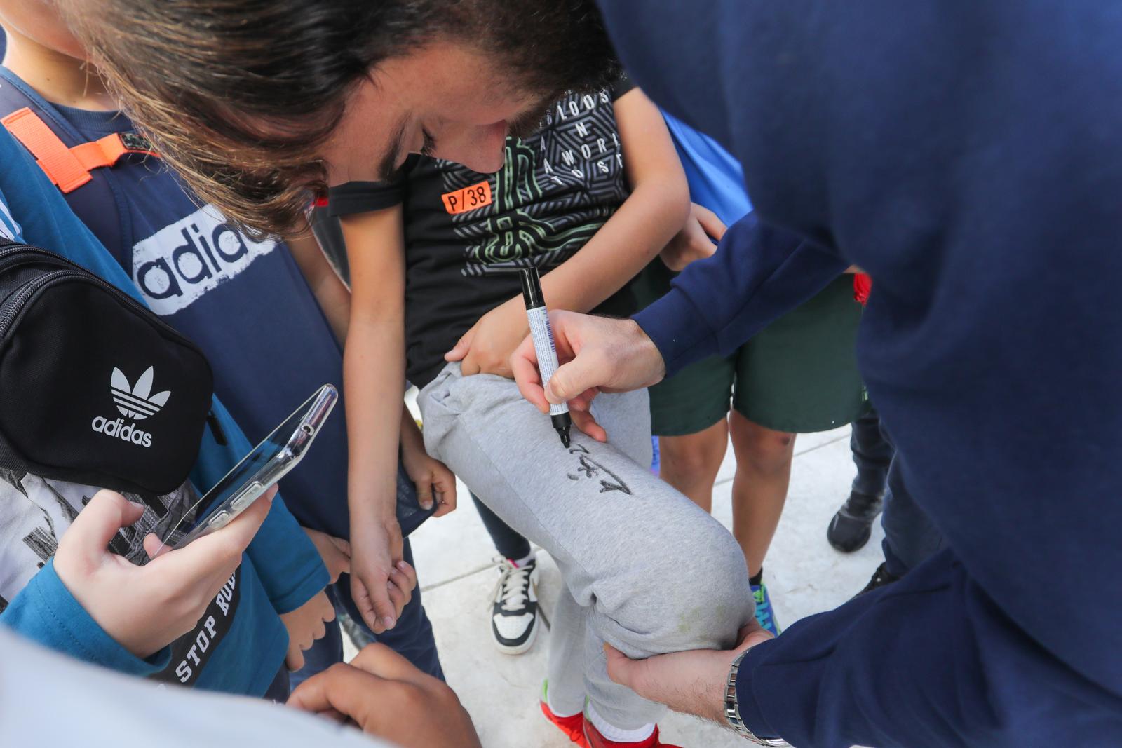 Bijelo-plavi korner Jug 2 Bijelo-plavi korner Jug 2