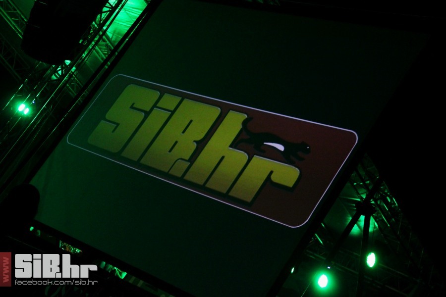 ufo_1_dan_07072012_sibhr_by_018