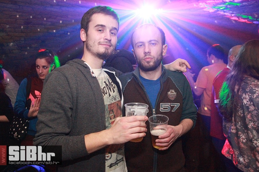 nocni_zivot_Exit_04012013_SiBhr