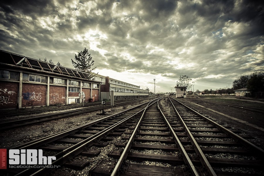 apokoalipticni_osijek_mbanic_Si