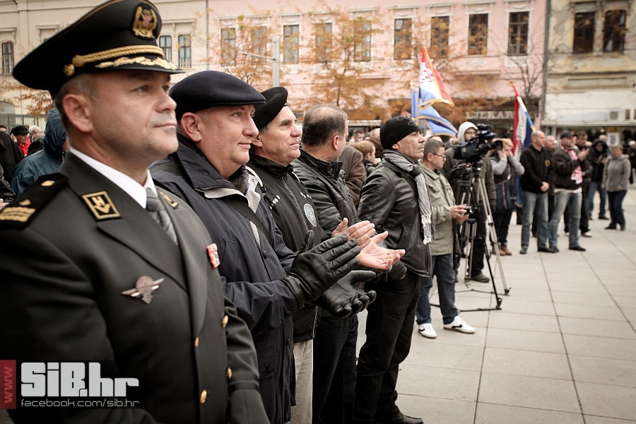 oslobodeni_generali_16112012_mb