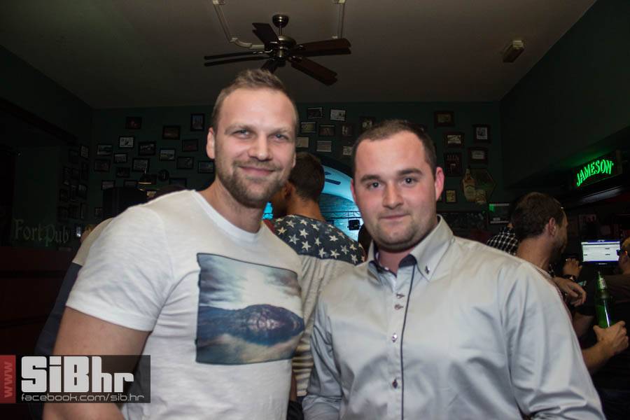 fort_pub_4