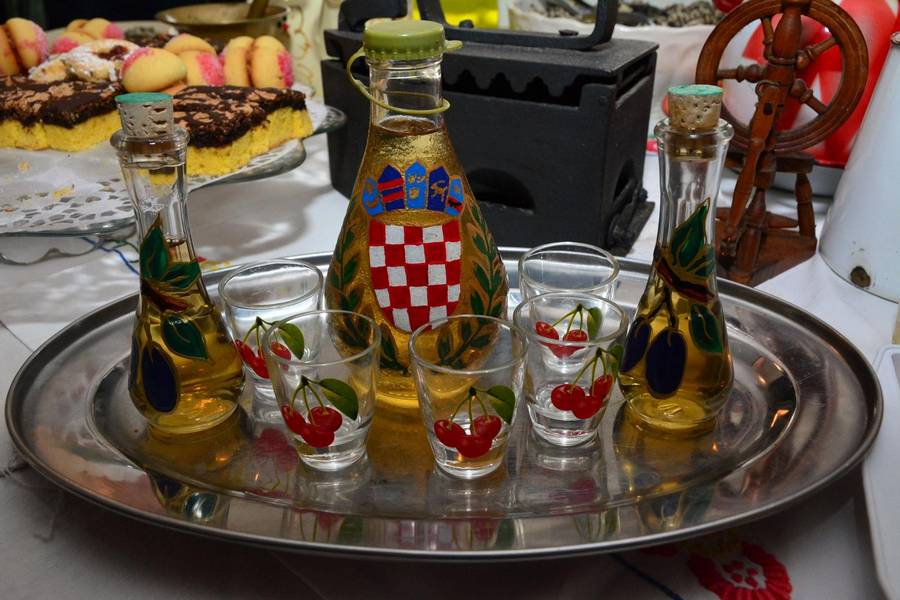 pozega_etno_susreti_cvarakfest_