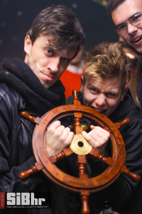 exit-viptaxi_SiBhr_11 exit-viptaxi_SiBhr_11