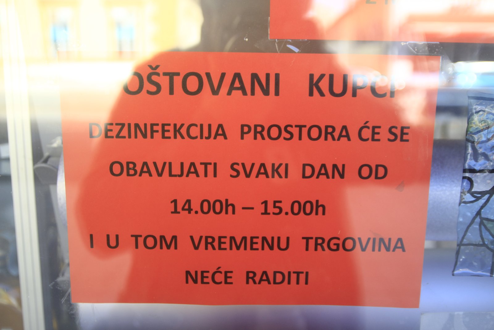 Nakon više od mjesec dana trgovine u centru grada otvorile vrata