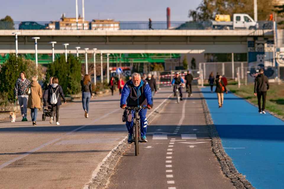 Nedjeljna šetnja promenadom
