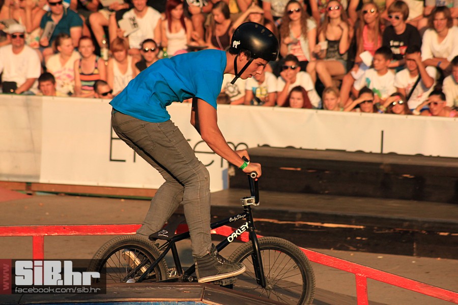 bmxday_2012_SiBhr_12