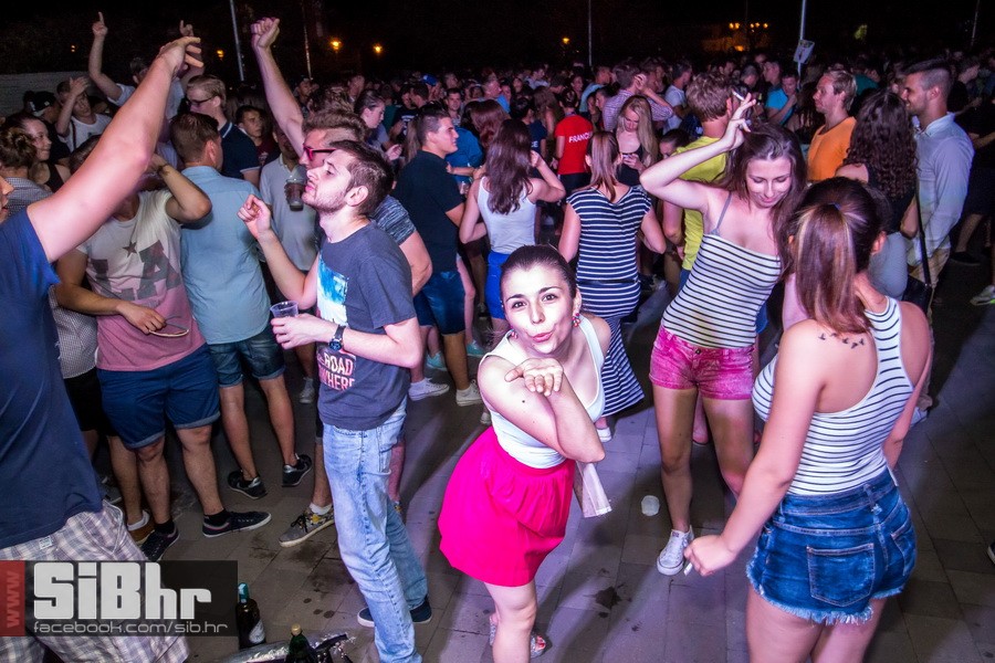 dc_party_by_zoran_42