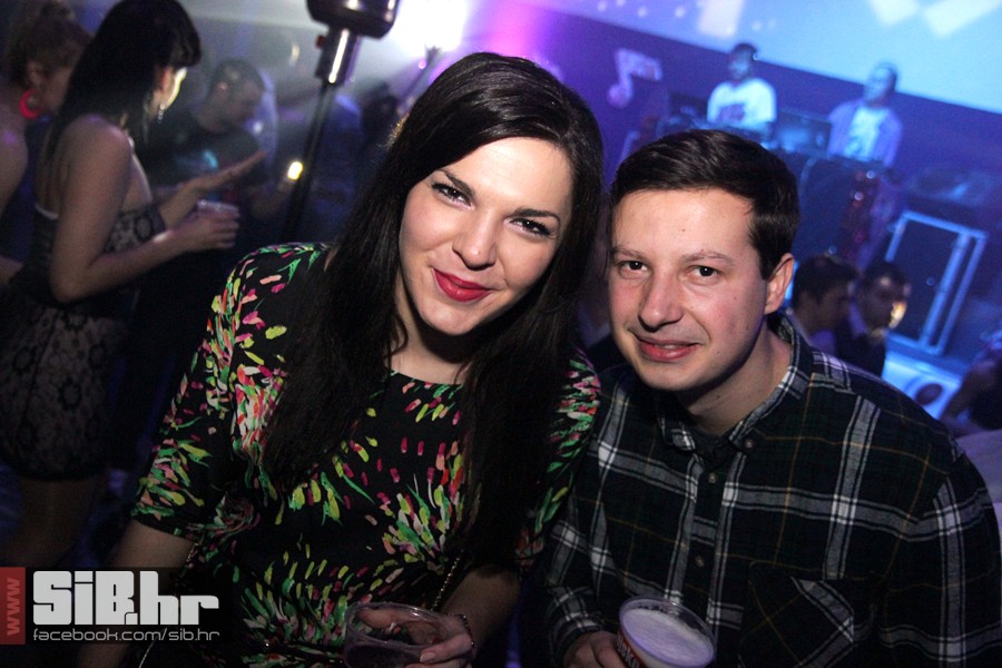 novagtrgkinolumiermediumlotus38 novagtrgkinolumiermediumlotus38