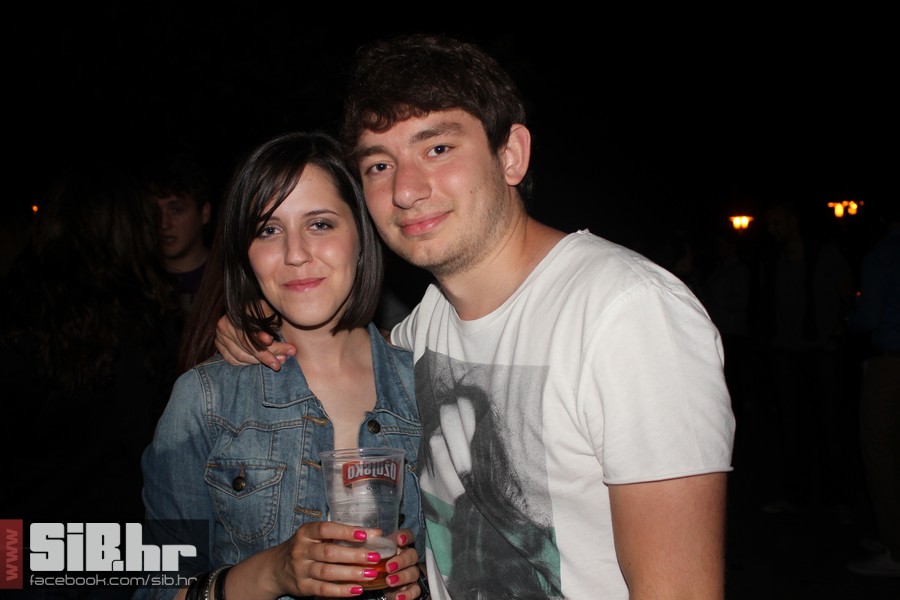 dc_party_sib