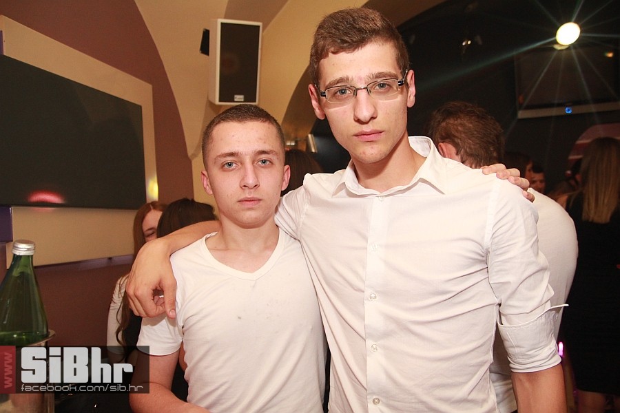 gold bar_osijek_nightlife_sibhr