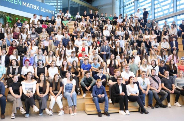 206726ff6bae6a242977d24ae873d1b3_XL