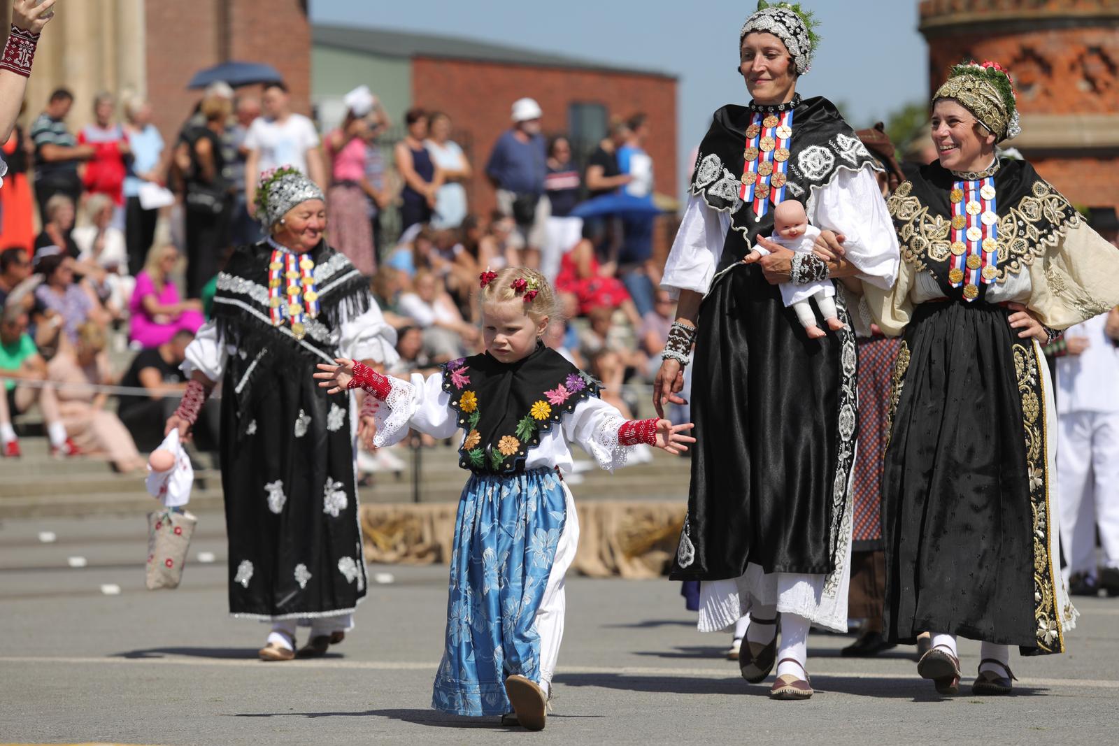 57. Đakovački vezovi