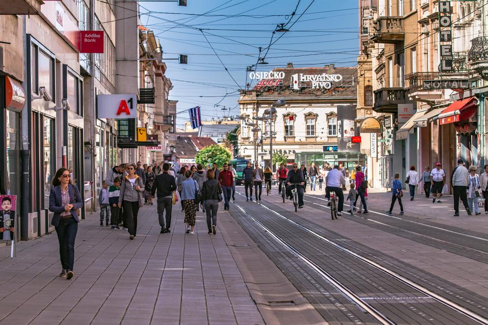legice i lege u šetnji legice i lege u šetnji