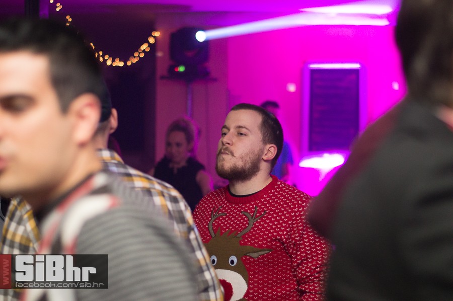badnjak_u_planu_B_8