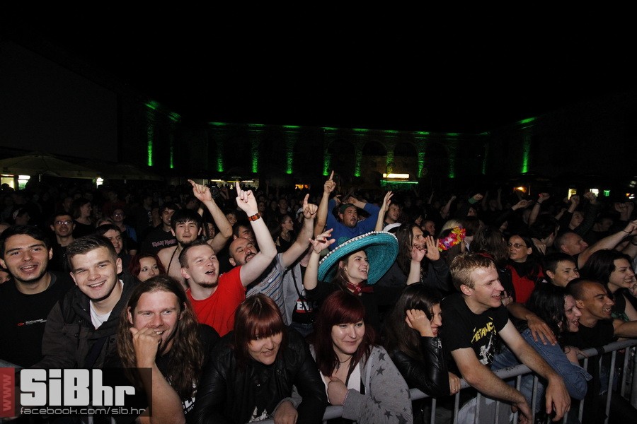 ufo_brkovi_zoran_120 ufo_brkovi_zoran_120