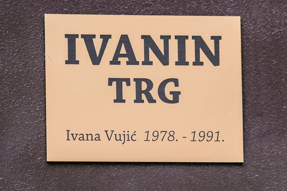 Osijek, 28.9.2019. Otvorenje Ivaninog trga na Vijencu Ivana Meštrovića Osijek, 28.9.2019. Otvorenje Ivaninog trga na Vijencu Ivana Meštrovića