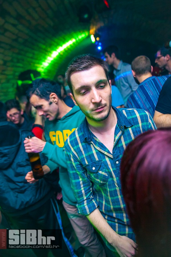 exit_pavijani_1801_nocni_zivot_