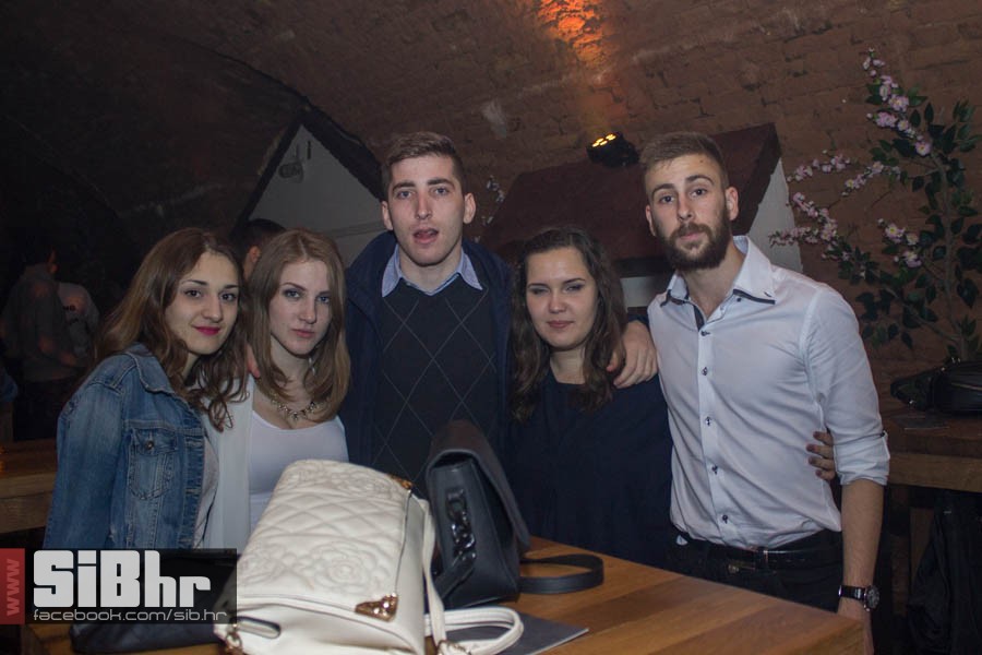 outside_osijek_SiBhr_4